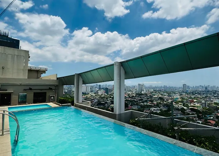Vinia Infinity 2 Near Malls With Wifi Netflix And Karaoke * Manila