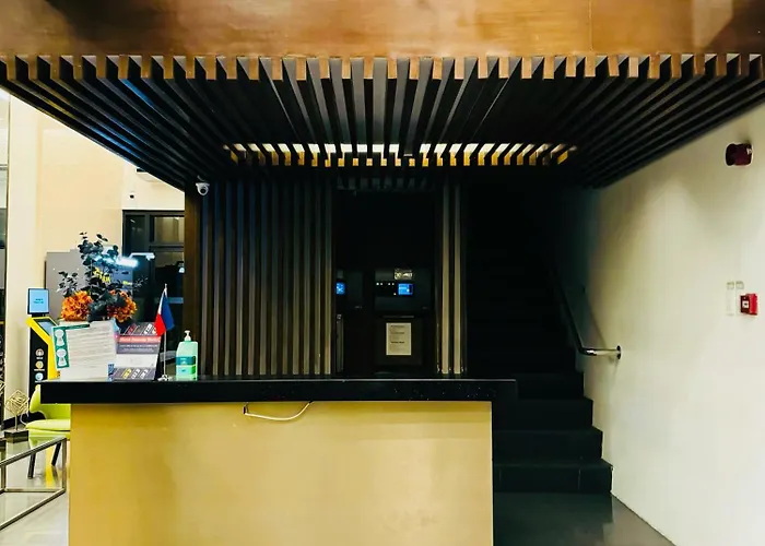 Vinia Infinity 2 Near Malls With Wifi Netflix And Karaoke Manila