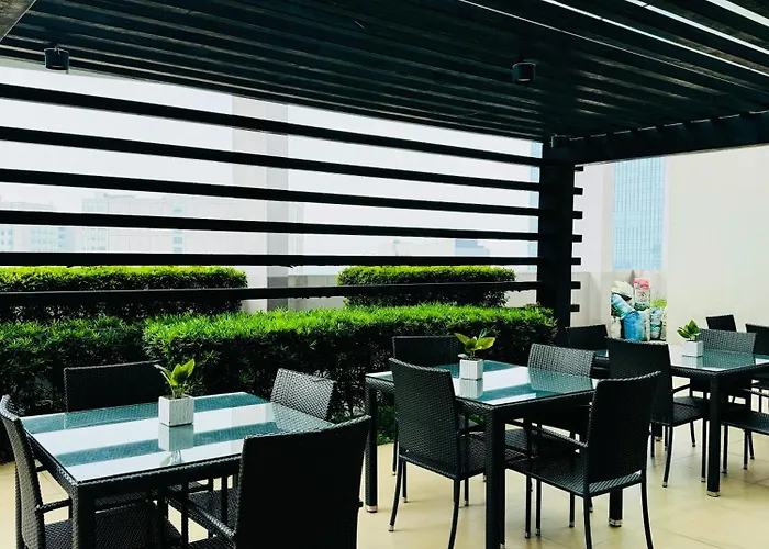 Apartment Vinia Infinity 2 Near Malls With Wifi Netflix And Karaoke Manila