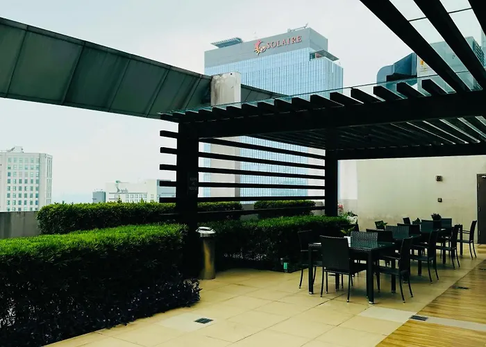 Vinia Infinity 2 Near Malls With Wifi Netflix And Karaoke * Manila
